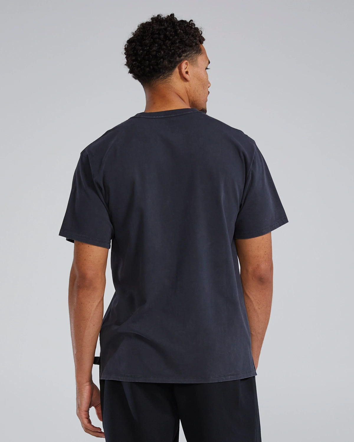 Unisex Garment-Dyed Oversized Tee
